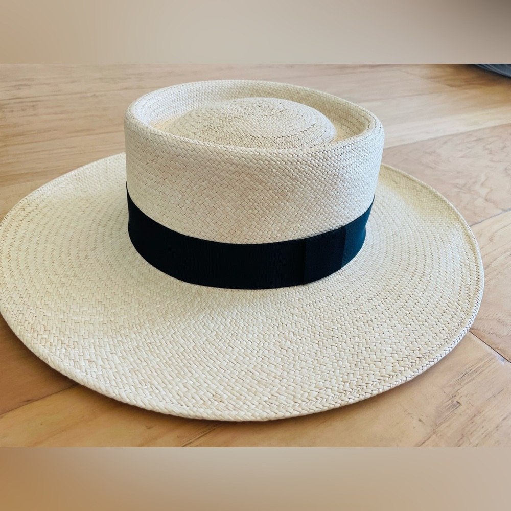 Excellent Condition Cuyana Straw Bolero Hat!